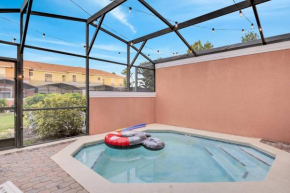 Beautiful 3 Beds/2.5 bath w/pool